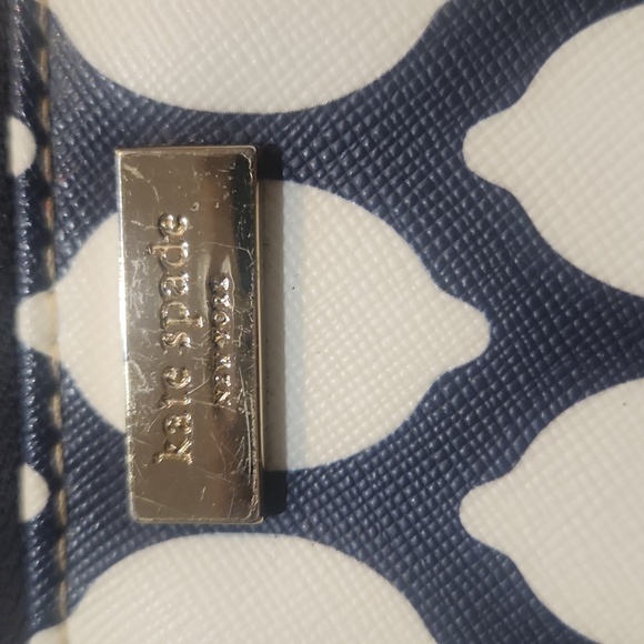 Kate Spade New York Large Wristlet EUC - Picture 7 of 8